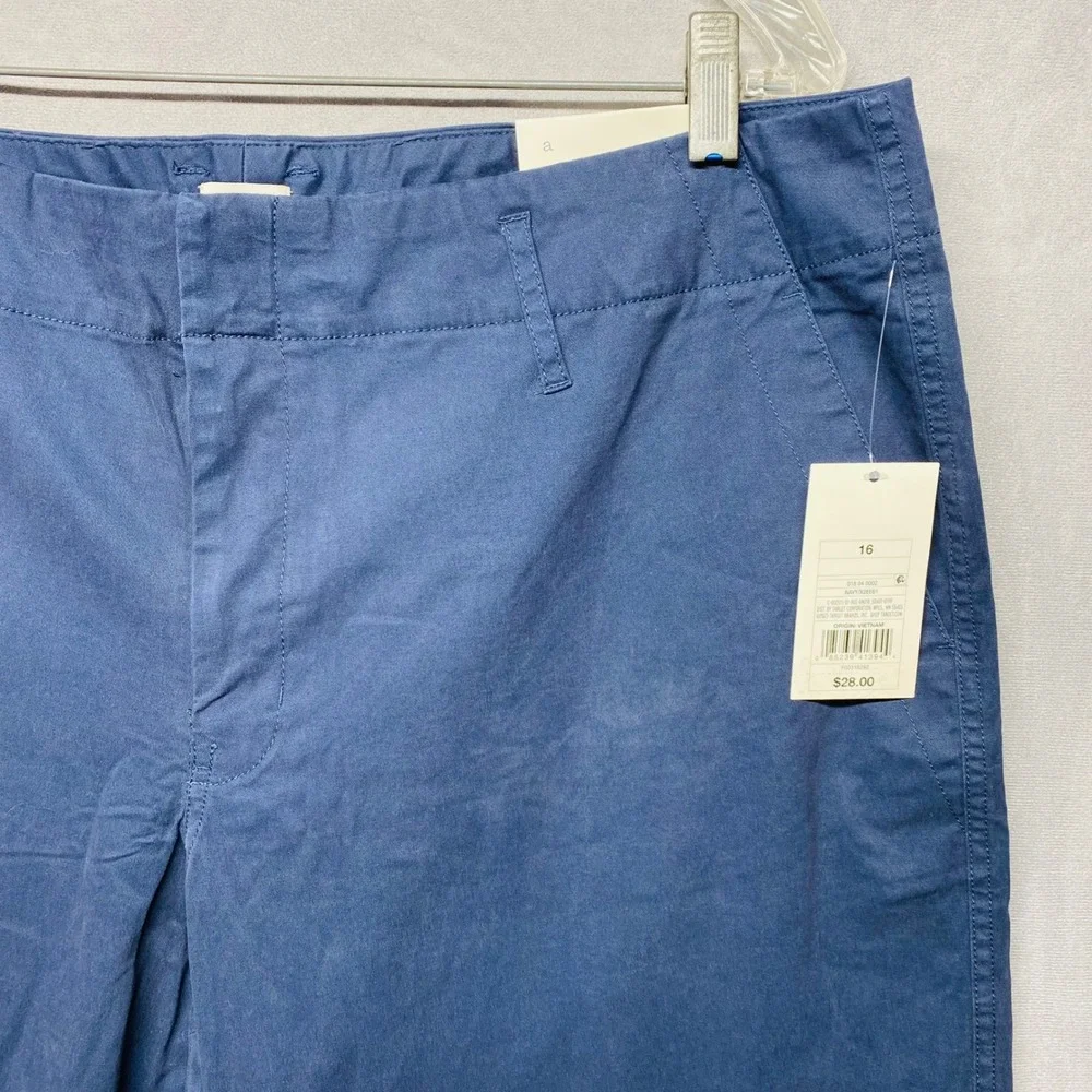 A New Day Women's Navy Straight High Rise Cropped Pants‎ Size 16 R Stretch